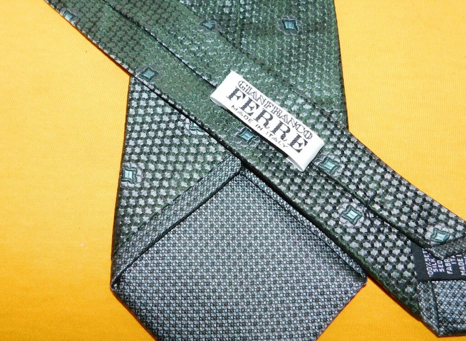 GIANFRANCO FERRE 意大利绿色/浅绿色方形摩托车领带 - 领带。 — 第 3/3 张图片