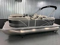 2022 SYLVAN 820 MIRAGE *UNIT NOT EXACLTY AS SHOWN IN THE IMAGE*