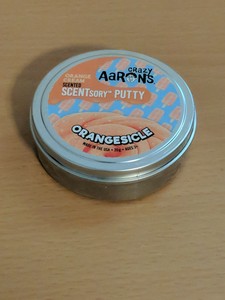 crazy aaron's scentsory putty