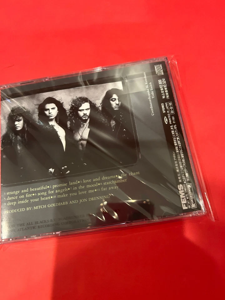 Crimson Glory / Strange And Beautiful JAPAN EDITION RELEASE APCY-8045 Foto 2 de 2