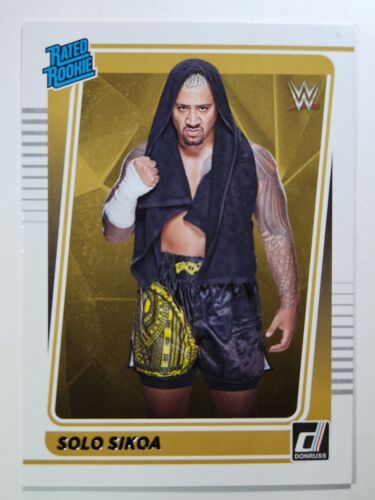 2022 Panini Chronicles WWE Rated Rookie 〜 #115 SOLO SIKOA (RC) - Picture 1 of 2