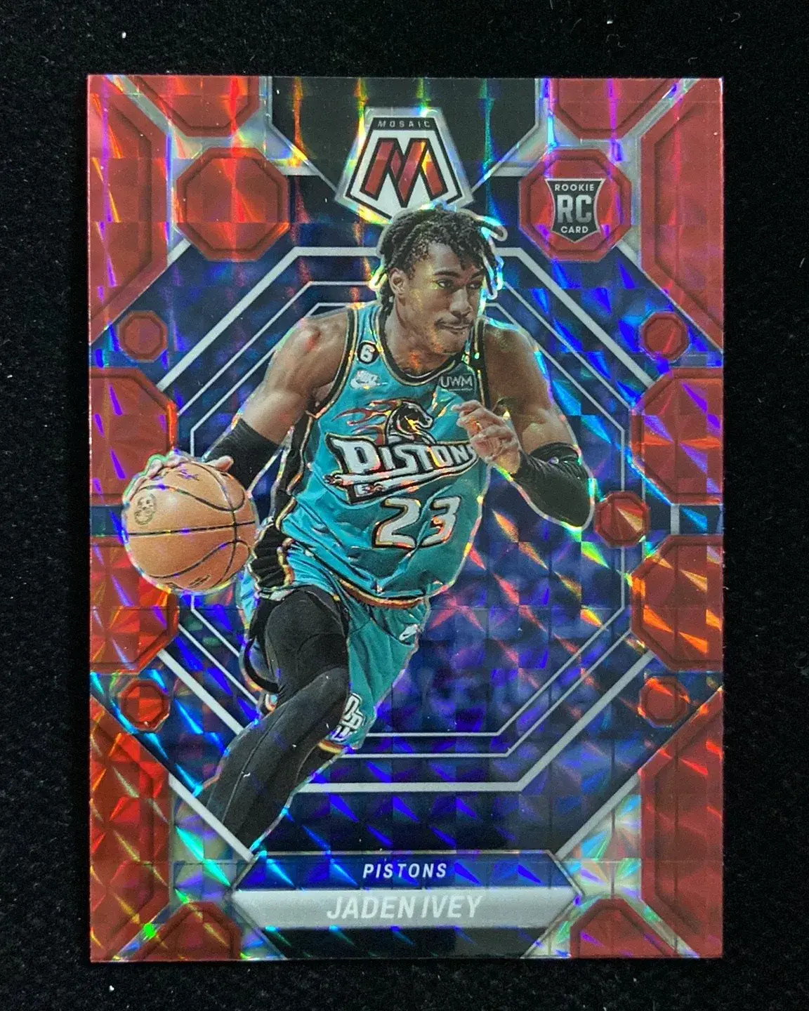 2022-23 Panini Mosaic Jaden Ivey #216 Red Prizm RC Rookie Pistons AB74