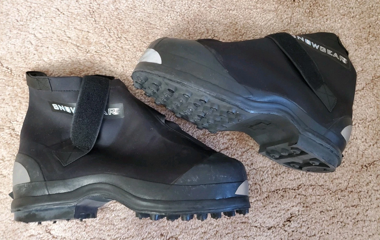 SNOWGEAR Mens Traction Hand Built Overshoe Studded Waterproof Spiked Sz 10 New