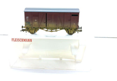 Liliput H0 gedeckter Güterwagen 220789 - DB - gealtert - in EVP # 13837 | Condition: Gebraucht