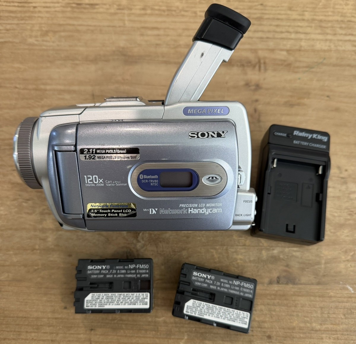 Sony Handycam DCR-TRV80 Camcorder MiniDV Digital Video Camera