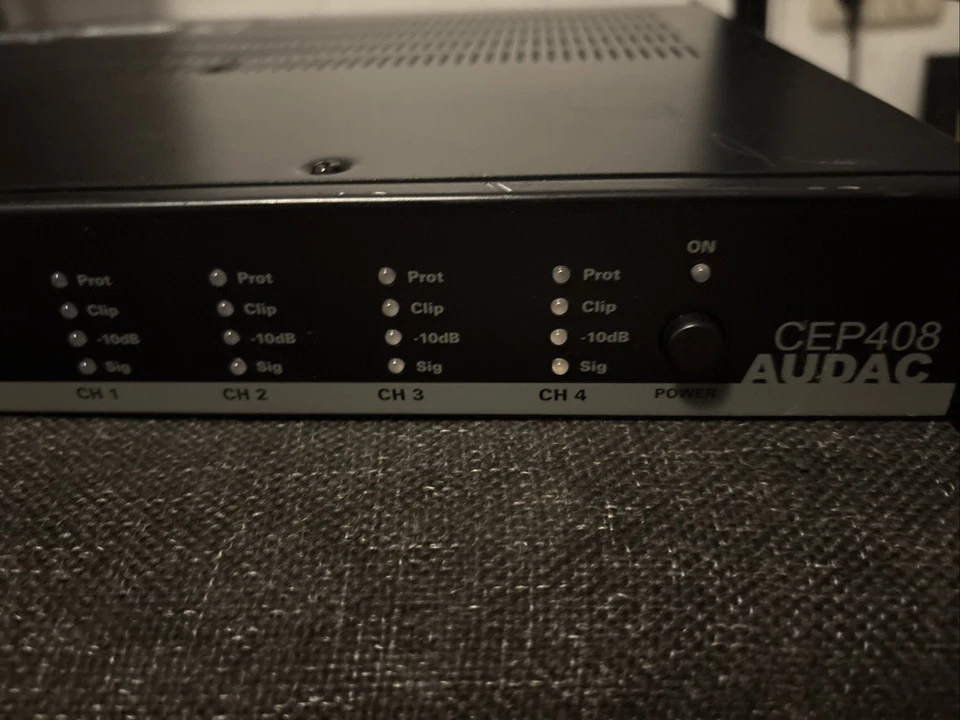 Audac CEP408 4-Kanal 100-V-Leistungsverstärker - 4 x 80W an 4 Ohm und 70/100V - Bild 2 von 4