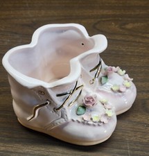 Lefton ceramic vintage baby pair shoes booties 928 gold laces floral rose design