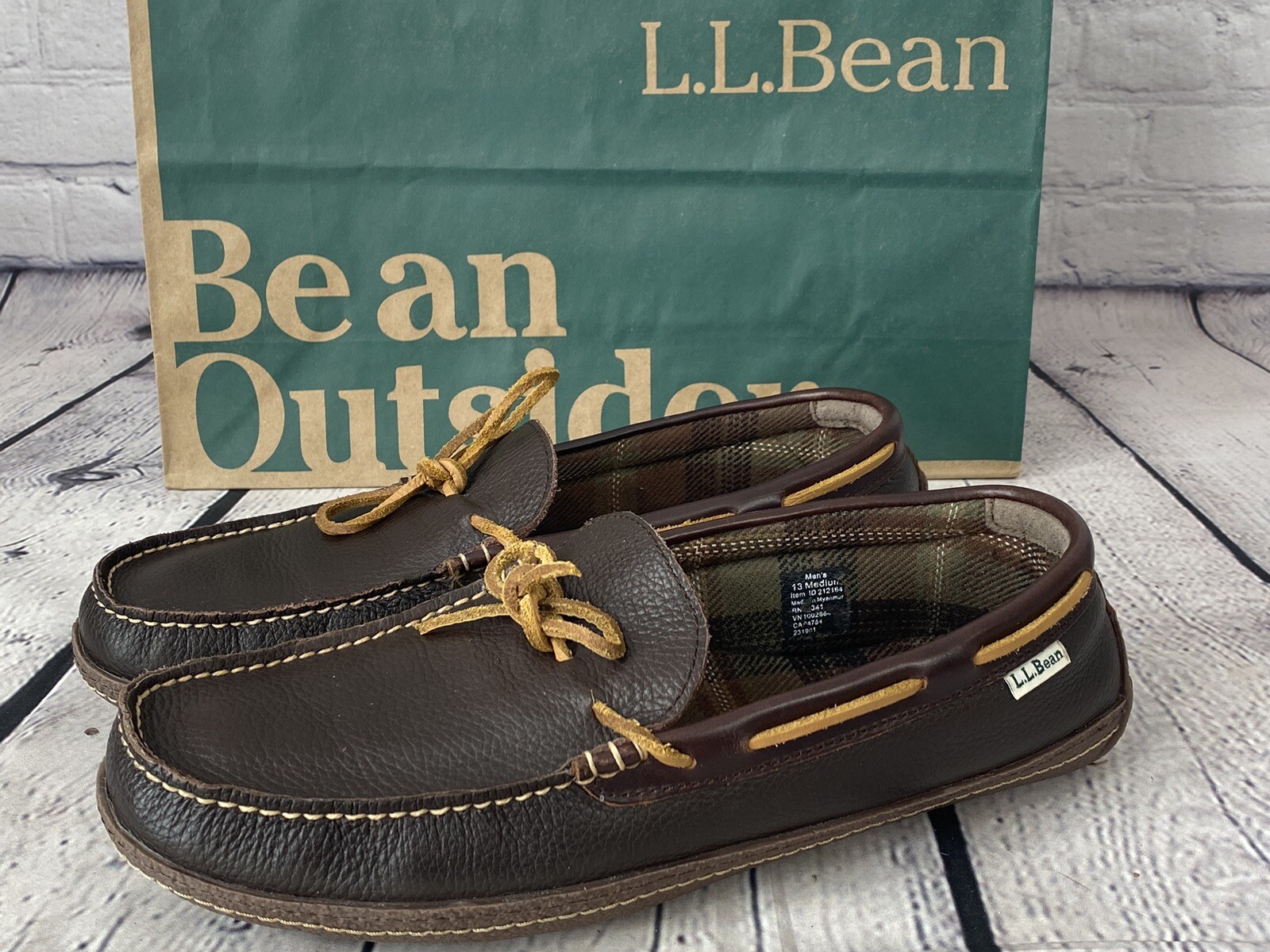 LL BEAN Handsewn Leather Flannel Lined Moccasin Men's Slippers Men's