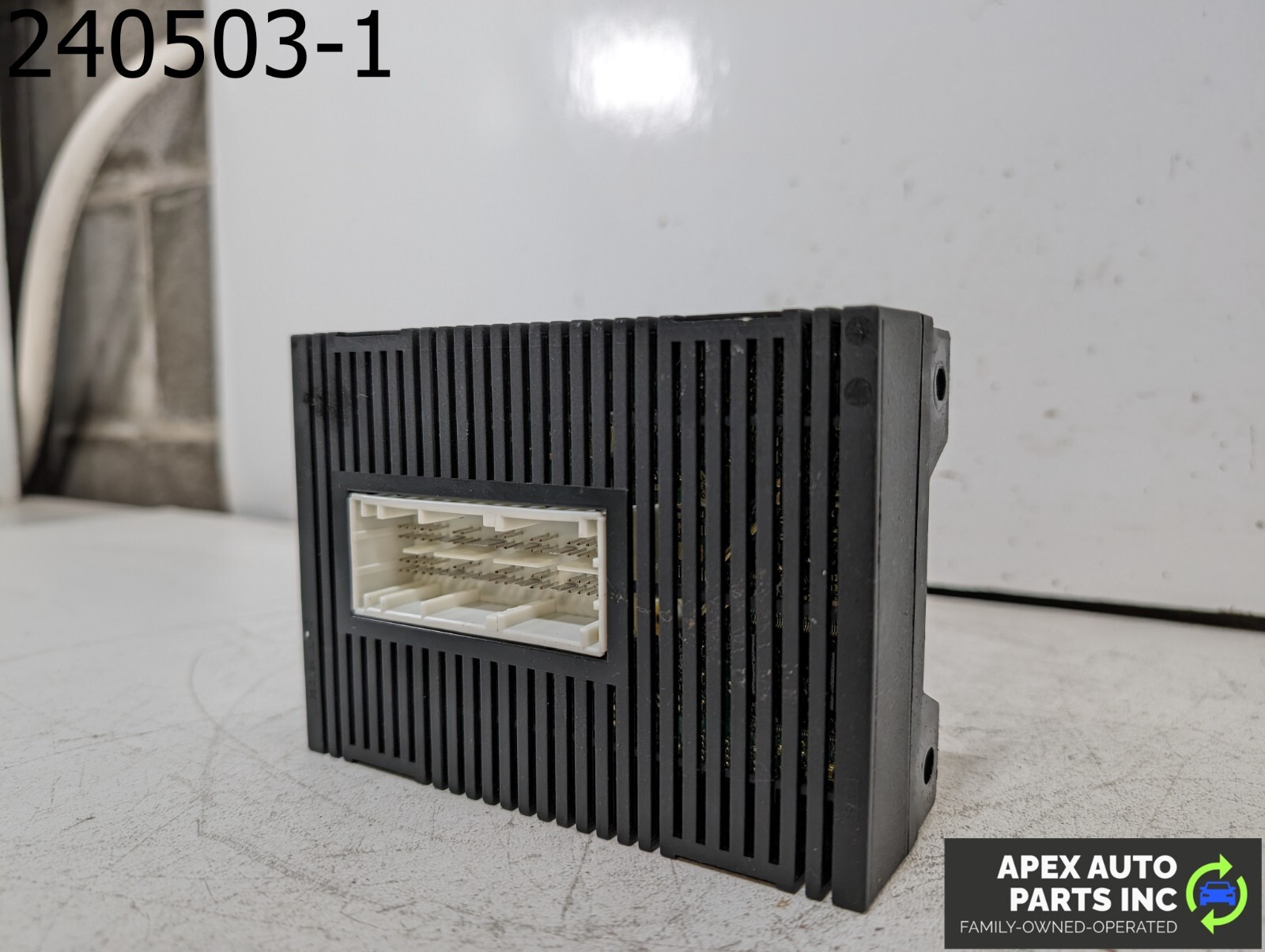 BMW X3 Body Control Module Computer BCM Lamp Lear 3450190 2007 