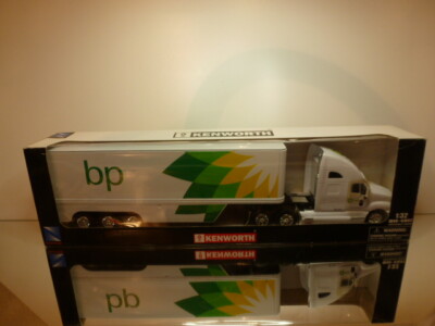 NEW RAY KENWORTH T2000 TRUCK + TRAILER - BP - WHITE 1:32 - VERY GOOD IN BOX