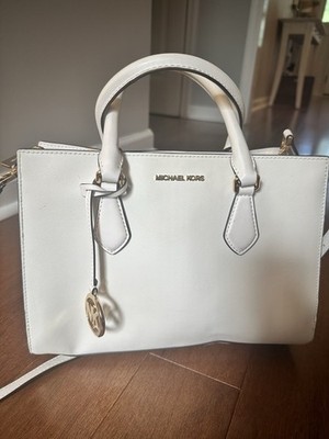 Michael Kors Sheila light cream Zip Top Satchel Bag Gold Hardware, Detach Strap