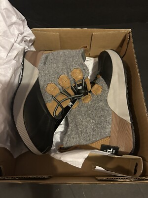 Sorel Youth Out N About Boots, Boys Size 2, New In Box, Camel And Black