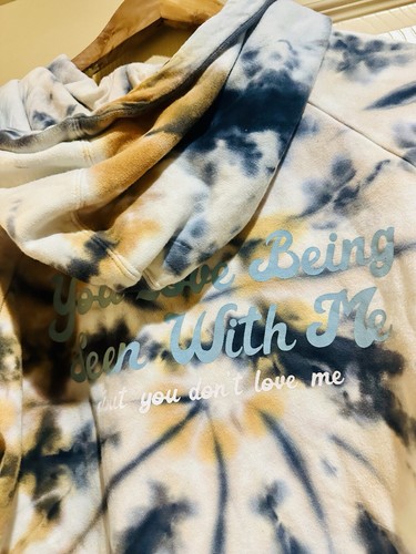 VOLCOM NETFLIX OBX OUTER BANKS KIARA TIE-DYE HOODED HOODIE SWEATSHIRT SIZE SMALL - Picture 4 of 5
