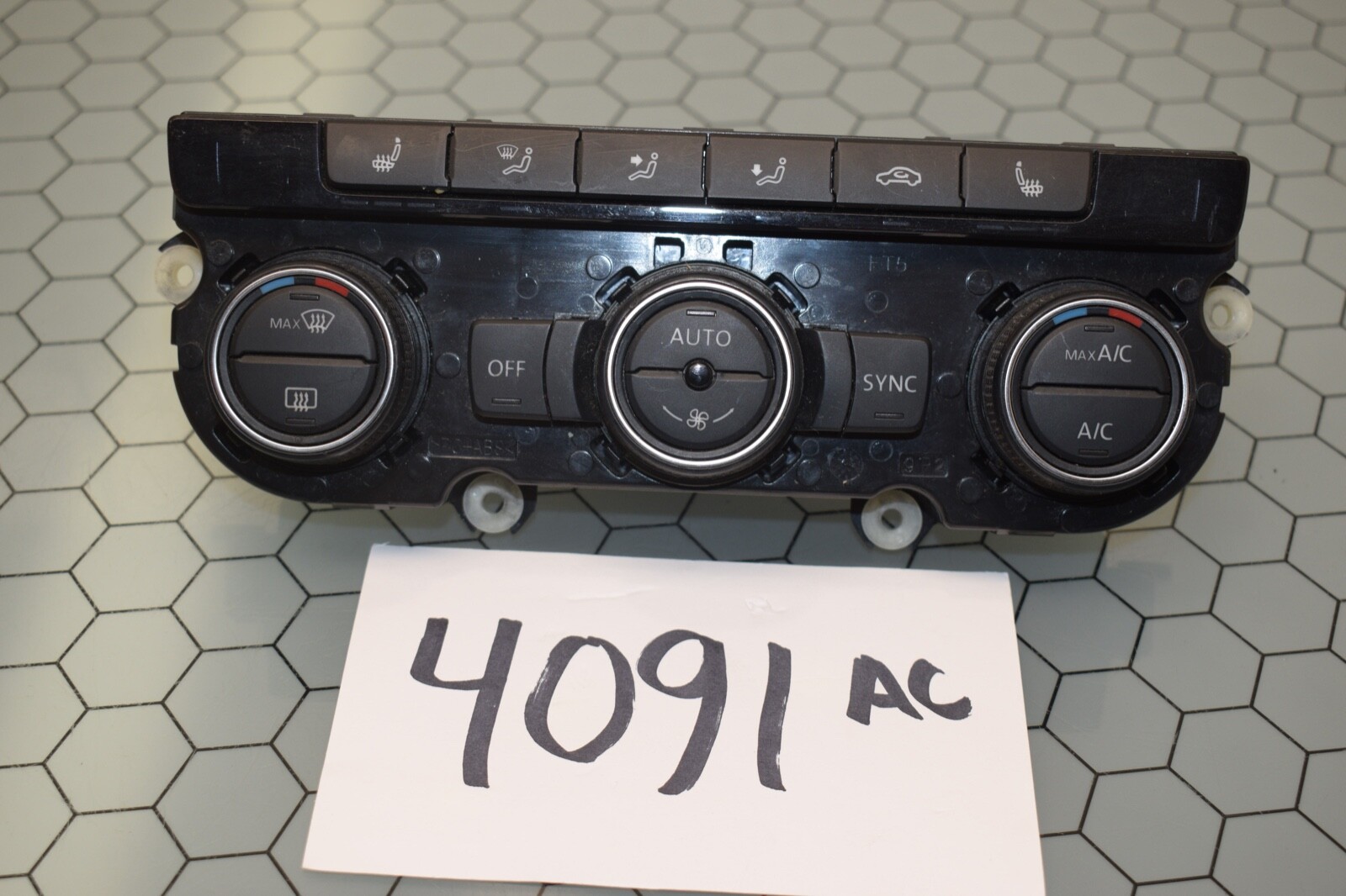 15 16 17 18 19 Volkswagen Jetta AC and Heater Control Used Stock #4091-AC