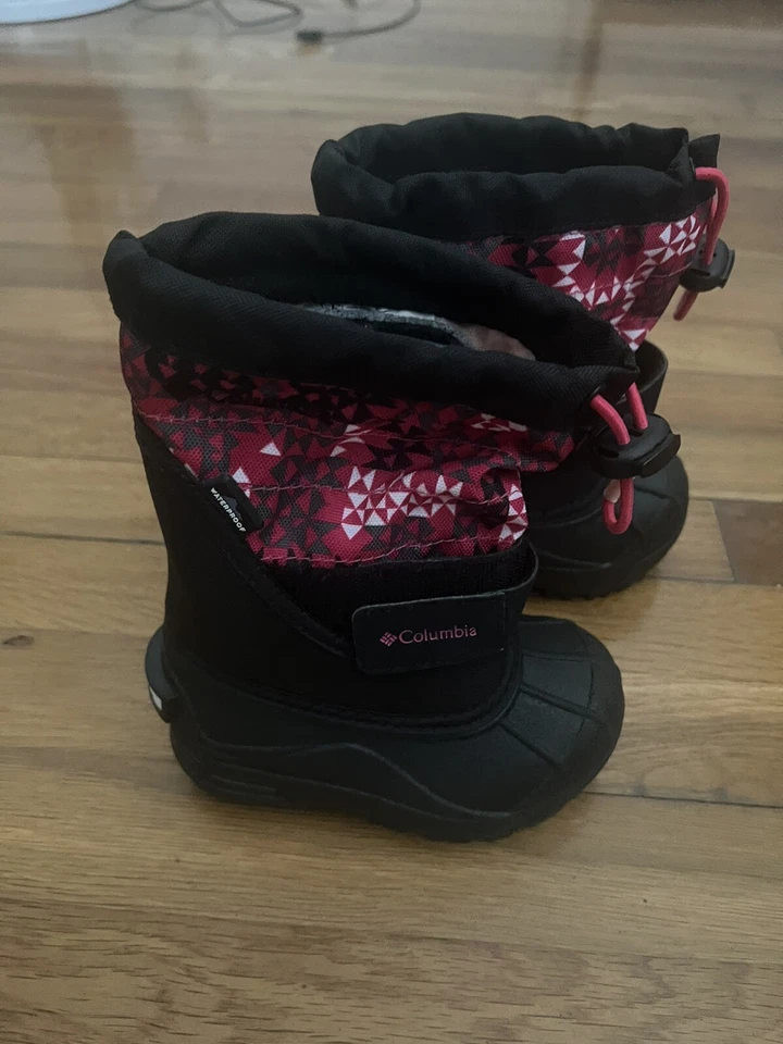 Columbia Jóvenes Niñas Powderbug Plus II Estampado Impermeable Invierno Botas de Nieve Talla 7 Foto 2 de 4
