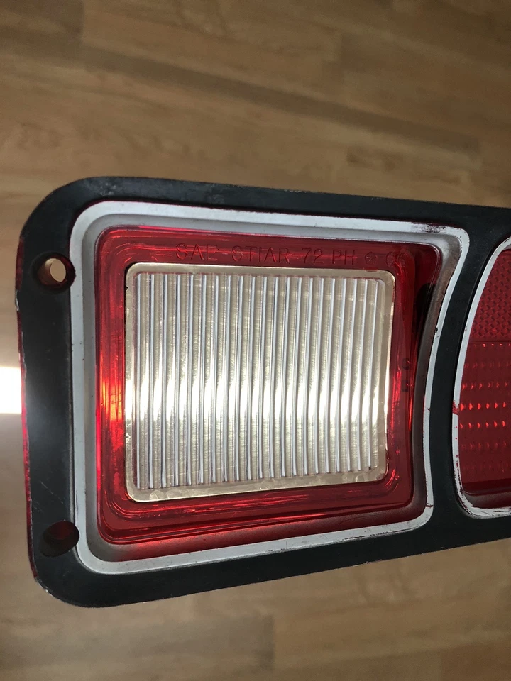 1972 Plymouth Gran Fury III RH Tail Light Back-Up Lens-SAE-STIAR-72 PH MOPAR Foto 3 de 4