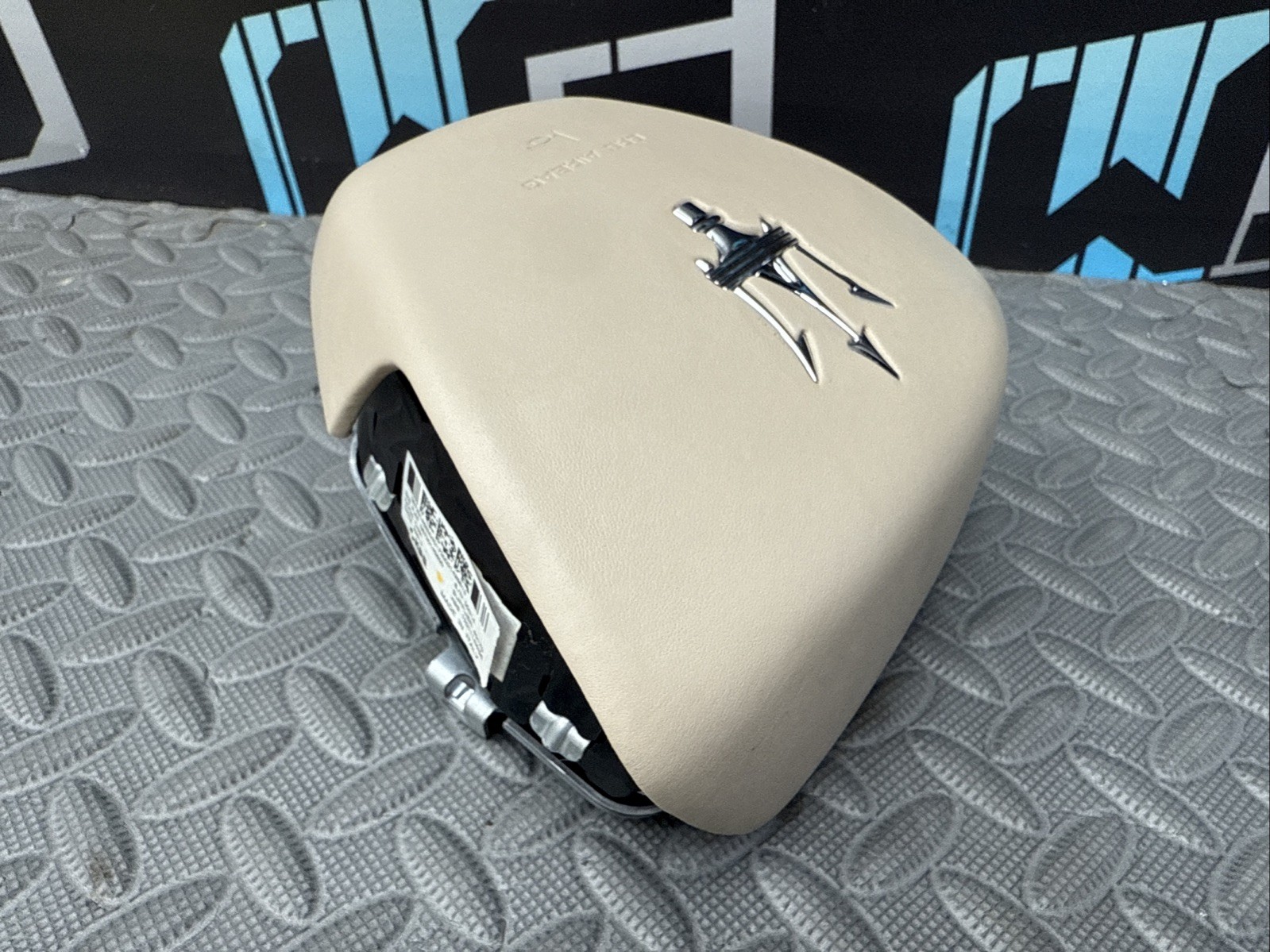 ⭐ OEM 2014-2023 MASERATI GHIBLI QUATTROPORTE STEERING WHEEL AIRBAG TAN/CREAM