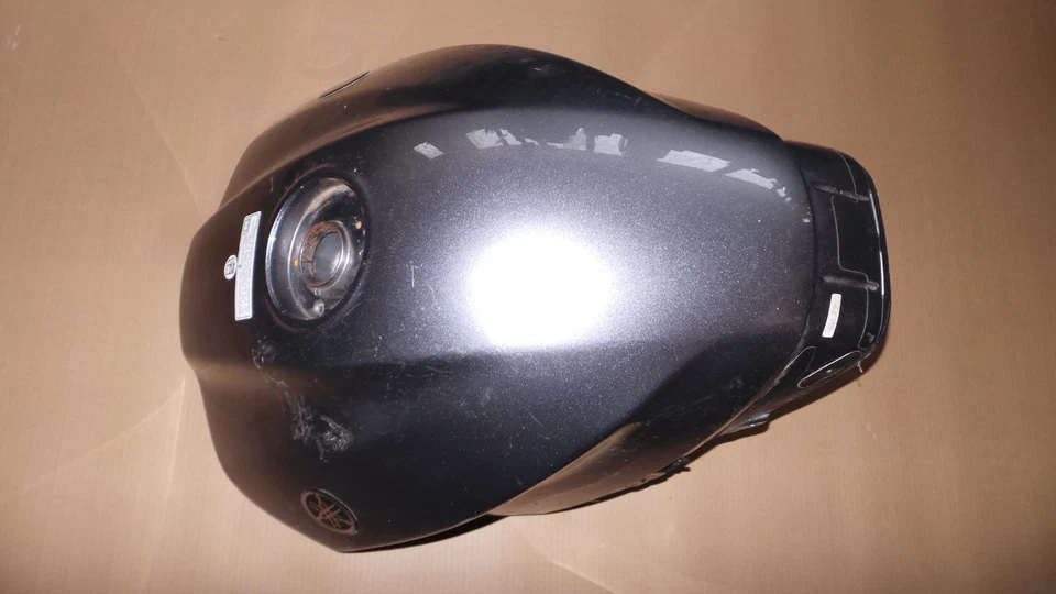 YAMAHA FJR 1300 RP28 2016 2020 TANQUE GASOLINA TANQUE GASOLINA USADO EN BUEN ESTADO VER Foto 3 de 4