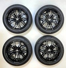 Range Rover Evoque Typ LZ 8,5x20 MAK Schwarz Glanz 235/50R20 Pirelli RDK