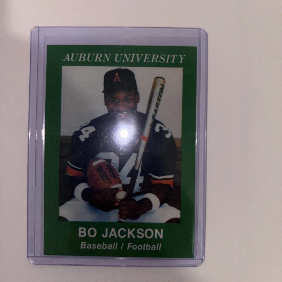 Tarjeta de fútbol americano/béisbol BO JACKSON Aamer Sport verde COMO NUEVA Foto 2 de 4