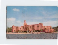 Postcard The Vinoy Park Hotel on the Waterfront of St. Petersburg Florida USA