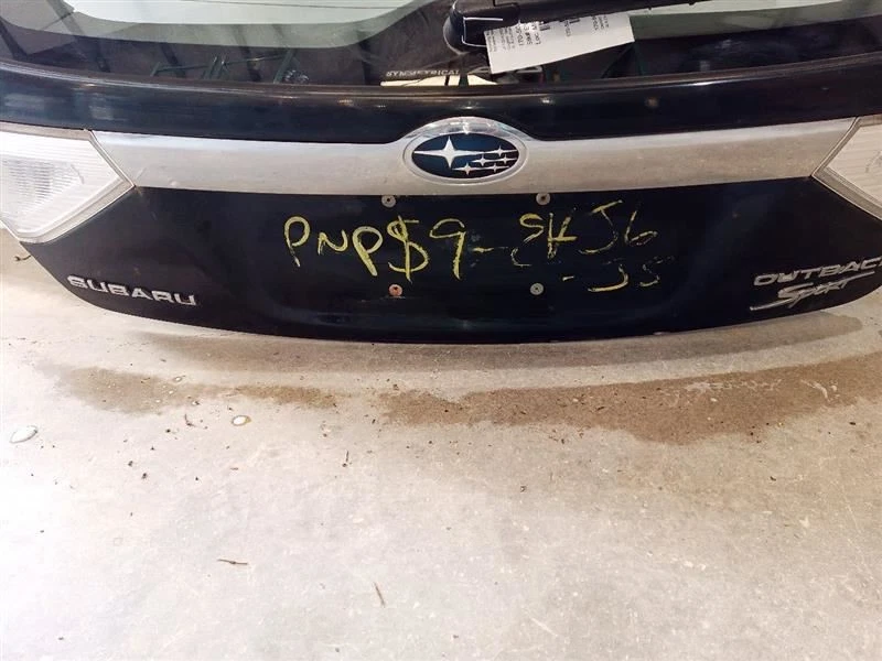 2008-2011 Subaru IMPREZA Hatch Lift Tail gate with Spoiler 10884324 - Image 4 of 4