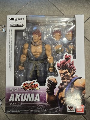 Bandai S.H. Figuarts Street Fighter Akuma Gouki Action Figure No 