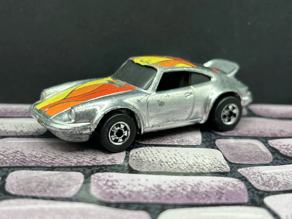 复古 1974 风火轮 Chrome 保时捷 P-911 Super Chromes BW 黑墙 HK — 第 2/4 张图片