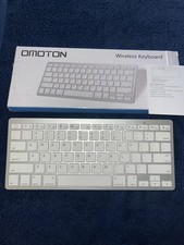 OMOTON KB066 Wireless Bluetooth Slim Keyboard Portable Plug & Play Silver White