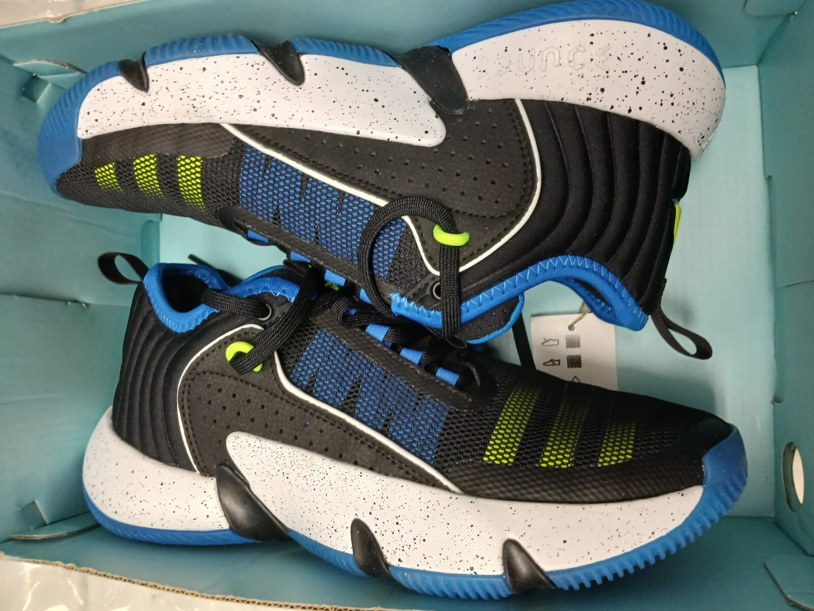 Taglia 7 Adidas Trae Unlimited Nero Lucido Blu Limone Uccellino