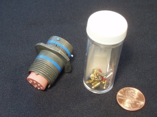 Qty 1: ITT/Amphenol/Conesys Mil-Spec Connector 8-Pin MS3471W12-8S M83723/07W1208 - Picture 2 of 4