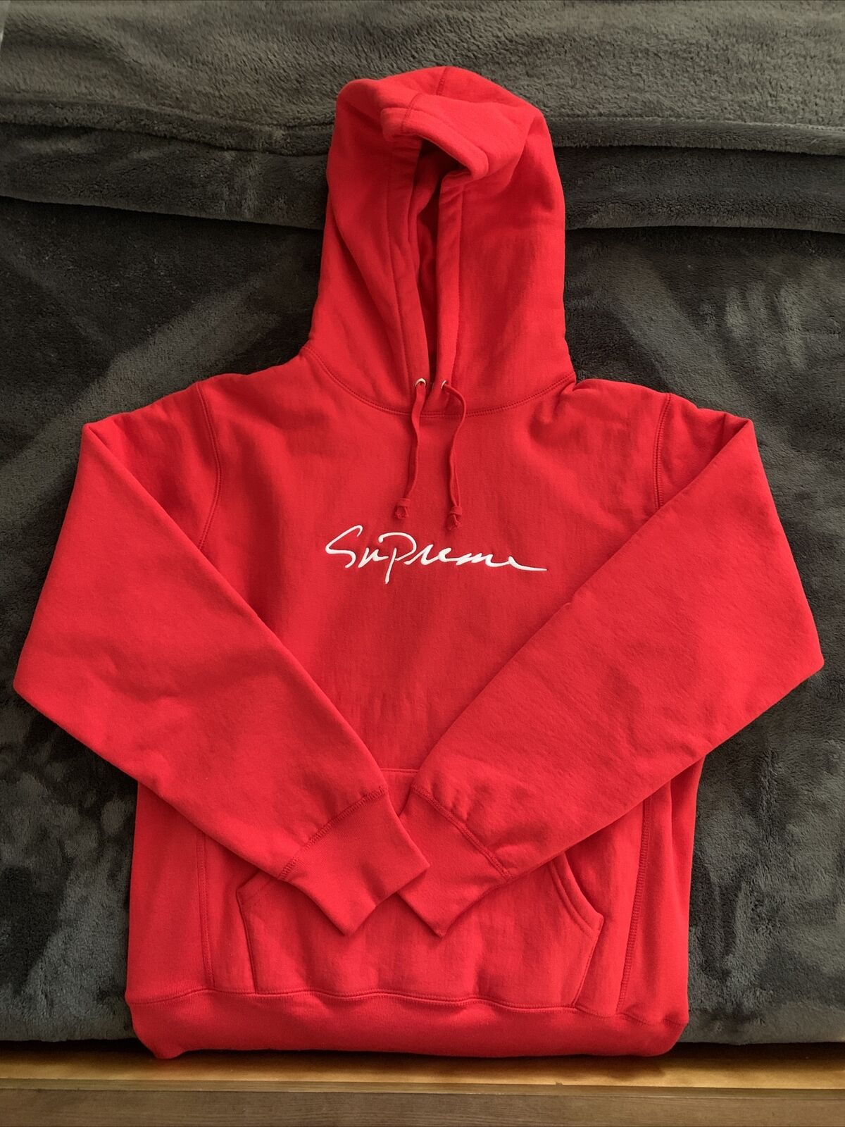 Sudadera con capucha Supreme NY para hombre roja con guión clásico logotipo  FW18 L AUTÉNTICA