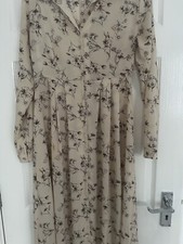 Floral maxi dress small