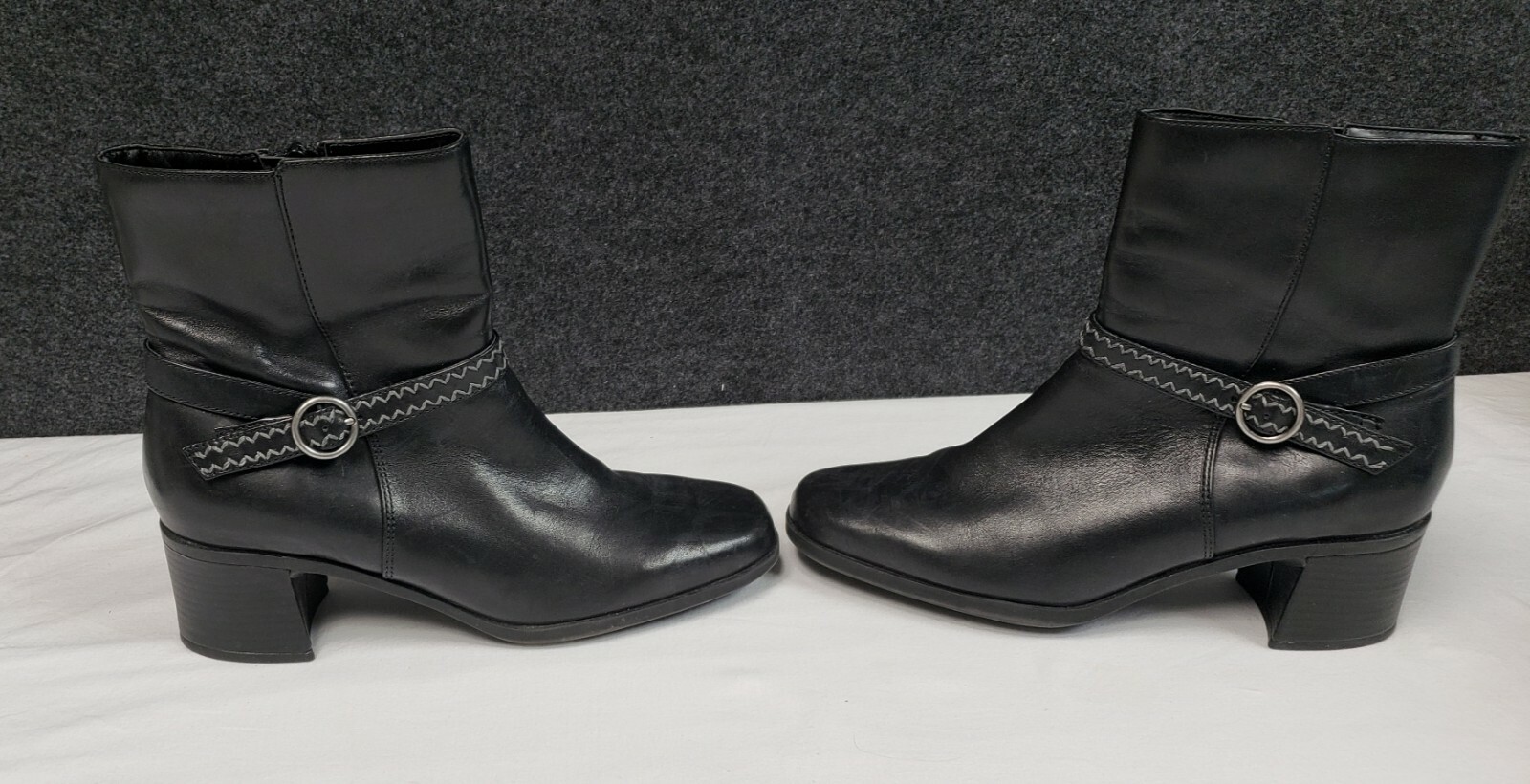 clarks muckers fog ankle boot