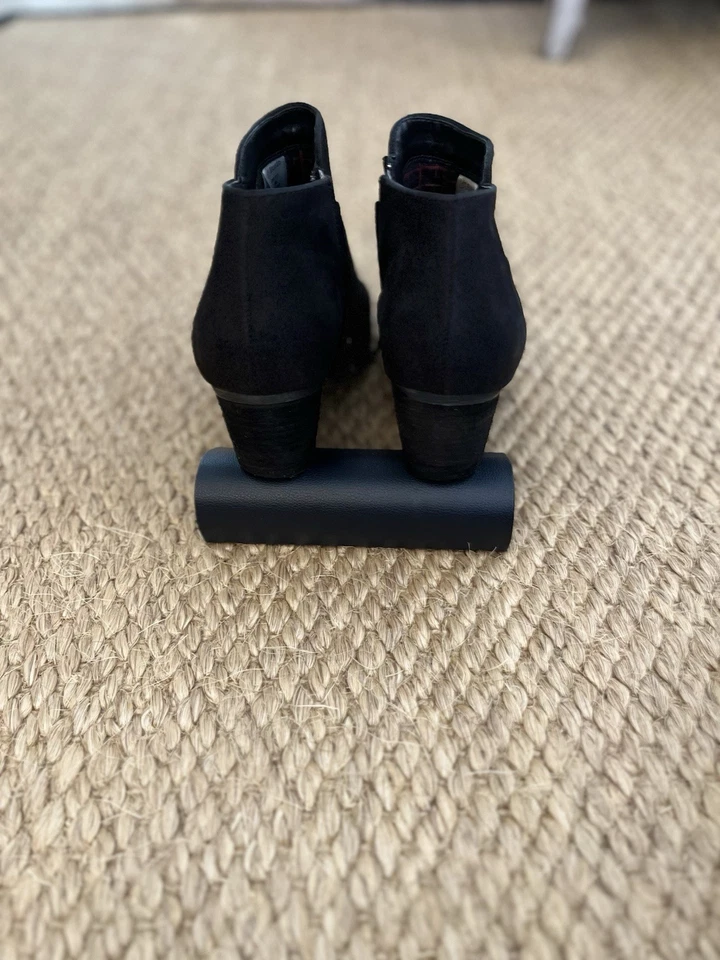 Botines Blondo Mujer Talla 11 Negro Gamuza Cremallera Lateral Tacón Bloque Impermeables Foto 4 de 4