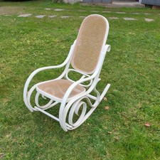 Sedia a dondolo vintage in legno con paglia di Vienna