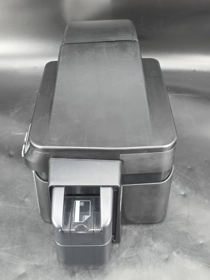 Fargo HID DTC 4000 Photo ID Card Color USB Printer No Power Adapter No Key - Image 4 of 4