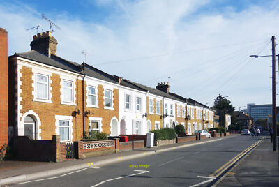 Foto 12x8 Reihenhaus, Herschel Street, Slough nur einen Block entfernt f c2017
