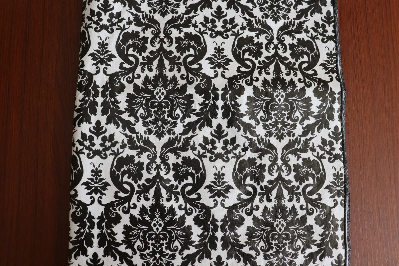 Plastic Damask Print Table Runner with Non-Slip Flannel Backing