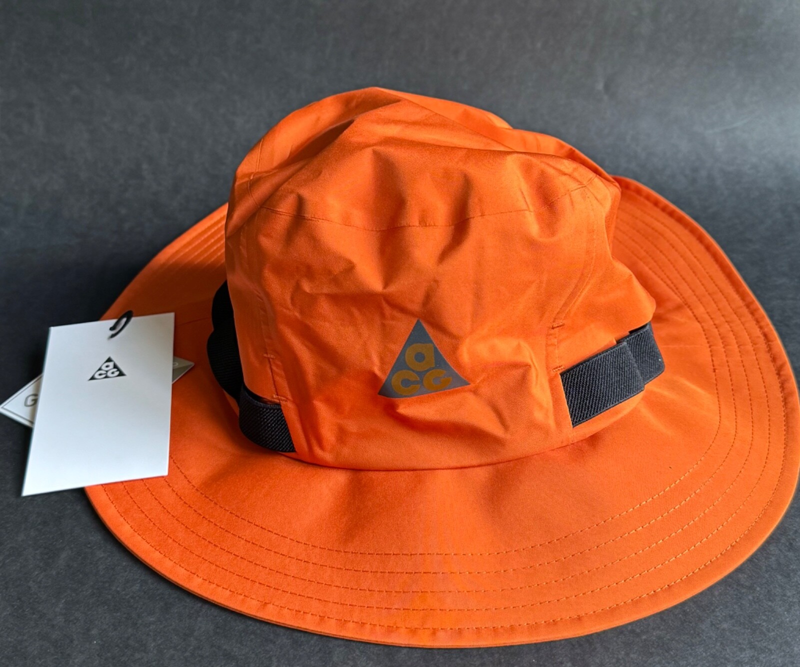 Nike ACG Apex Bucket Hat in Campfire Orange FB6530-893