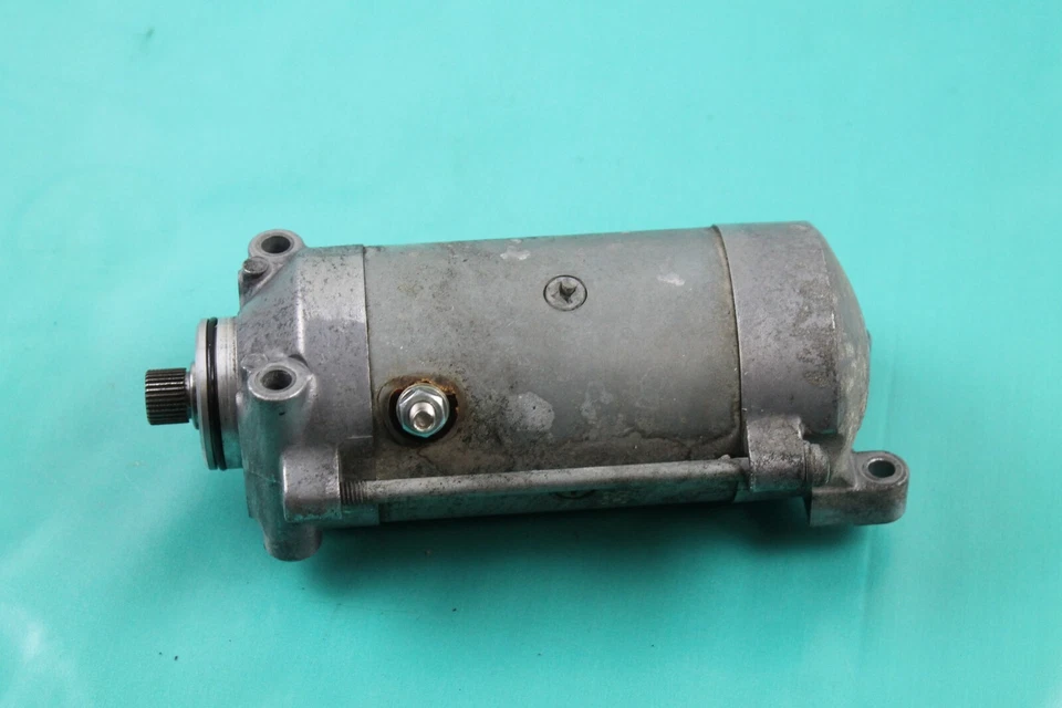Motor de arranque eléctrico genuino Honda CM200T Twinstar 1980 31200-402-700 Foto 3 de 4