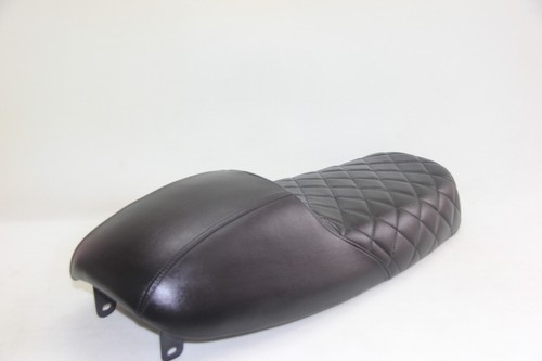 1976 -1977 Suzuki GT500 GT 500 solo single low profile seat saddle CODE: T5190 - Imagen 2 de 7