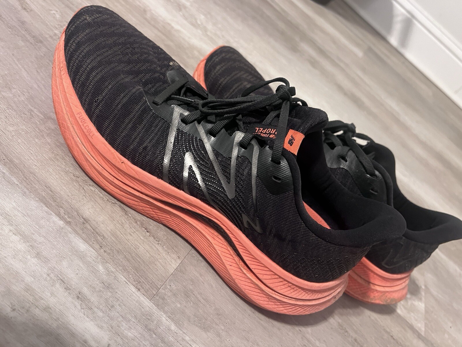 New Balance Fuel Cell Run Shoes Men’s 10.5