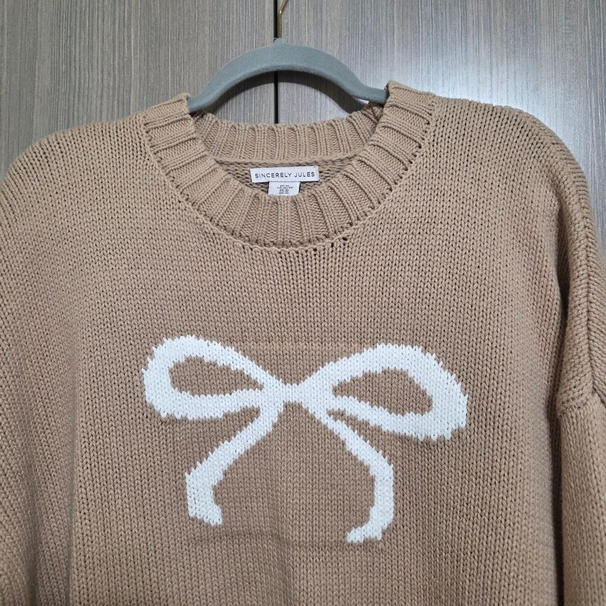 Cute Bow Sweater 🎀 View 3