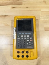 FLUKE 744 DOCUMENTING PRCESS CALIBRATOR (PARTS ONLY) FOR PARTS - DOESN’T WORK