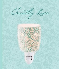 Calentador de cera enchufable Scentsy CHANTILLY ENCAJE TEMA PAÍS FRANCÉS NUEVO