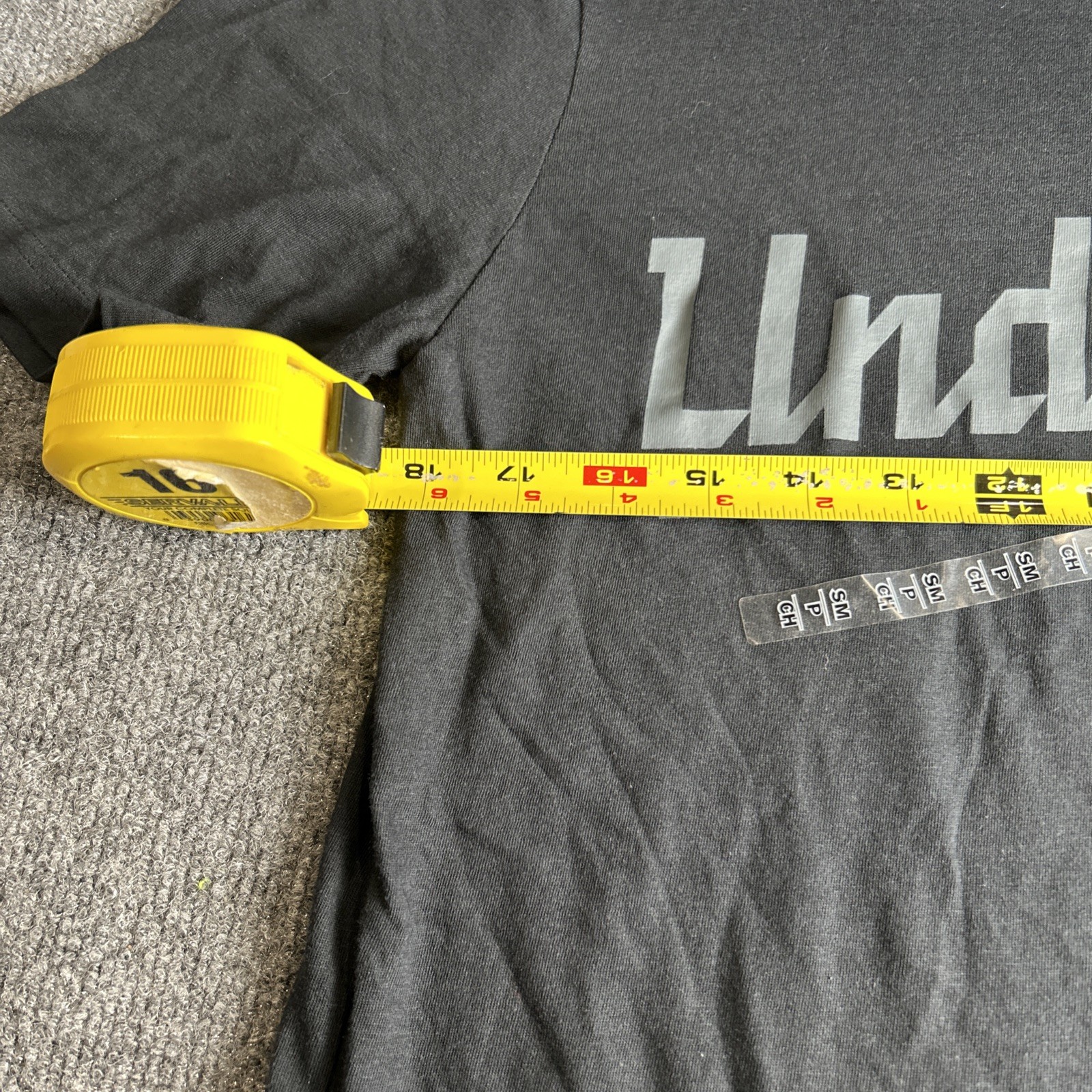 Under Armour Loose Fit Black Short Sleeve Baseball Shirt Mens Small 1218 New thumbnail 4