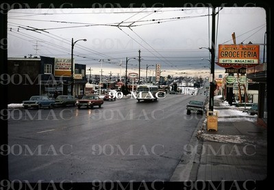 BC HYDRO. CCF BRILL TROLLEYBUS #2381. Vancouver (BC). Original Slide 1972.