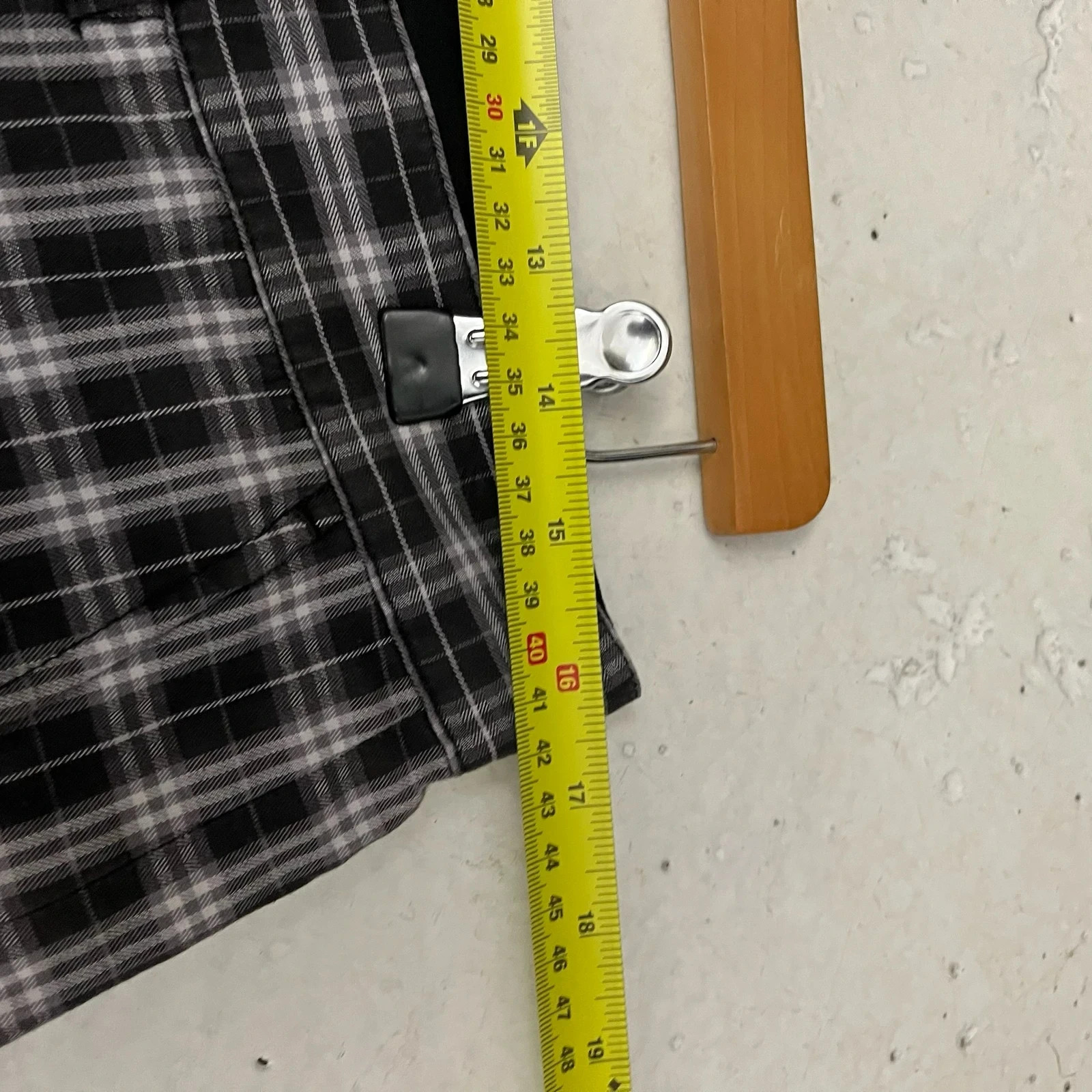 Burberry Black Label Reversible Checked Shorts - W32 image 8