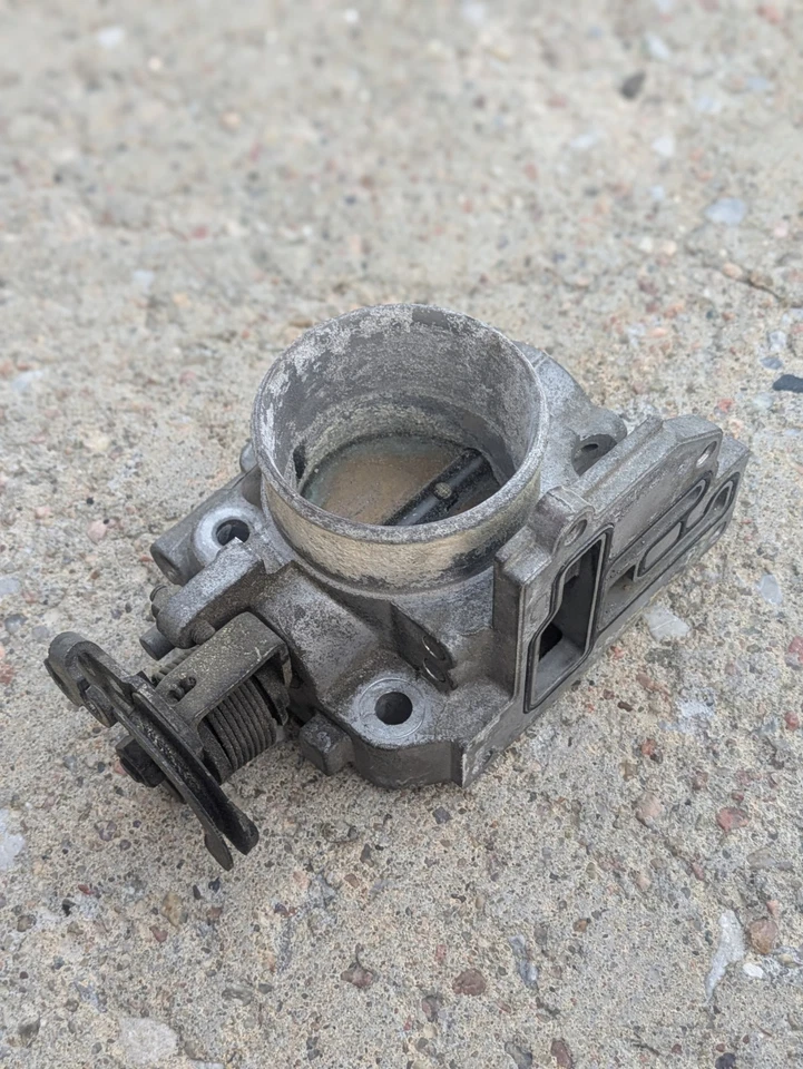 1994 - 1997 年 NA 马自达 Miata MX5 MX-5 节气门车身无 IAC,无 TPS,原始设备制造商  — 第 3/4 张图片